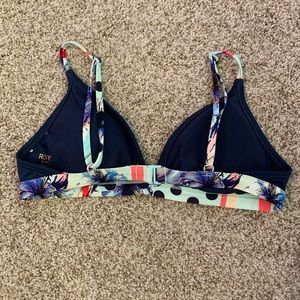NEW Roxy Women’s Swim Suit Size XS